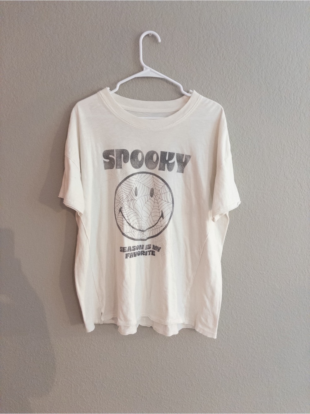Aerie Spooky Graphic Tee - Cream
